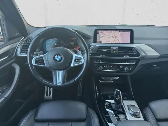 BMW X3 view 13