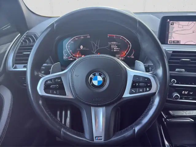 BMW X3 view 12
