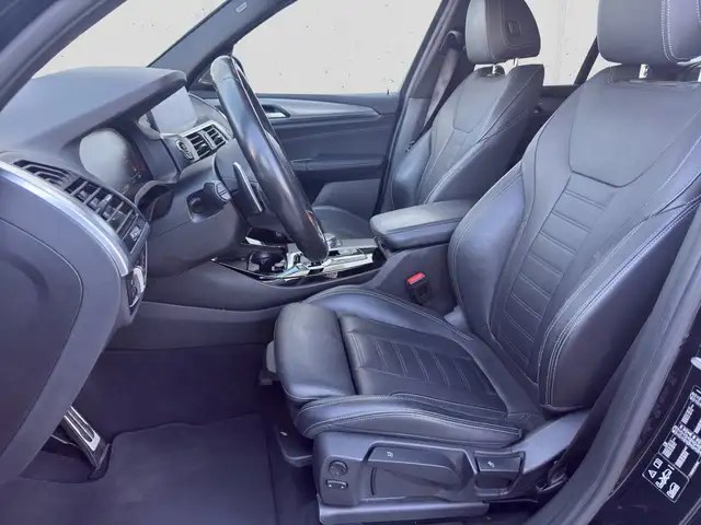 BMW X3 view 8