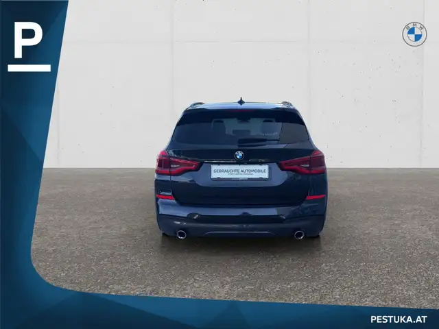 BMW X3 view 5