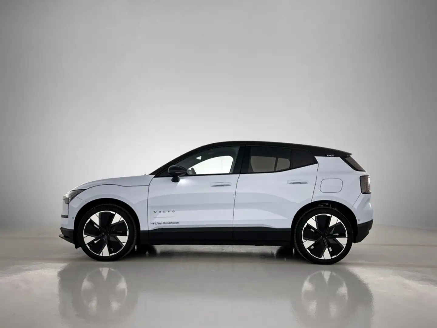 Volvo EX30 Twin Motor Performance Ultra 69 kWh Blau - 2