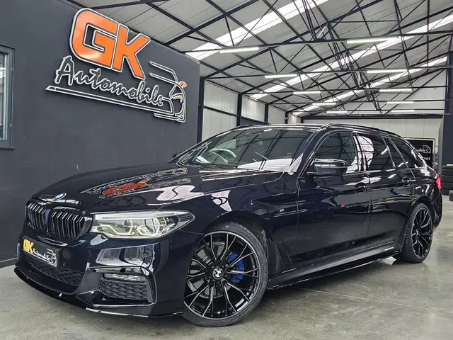 BMW 520 i Touring PACK M + PERFORMANCE