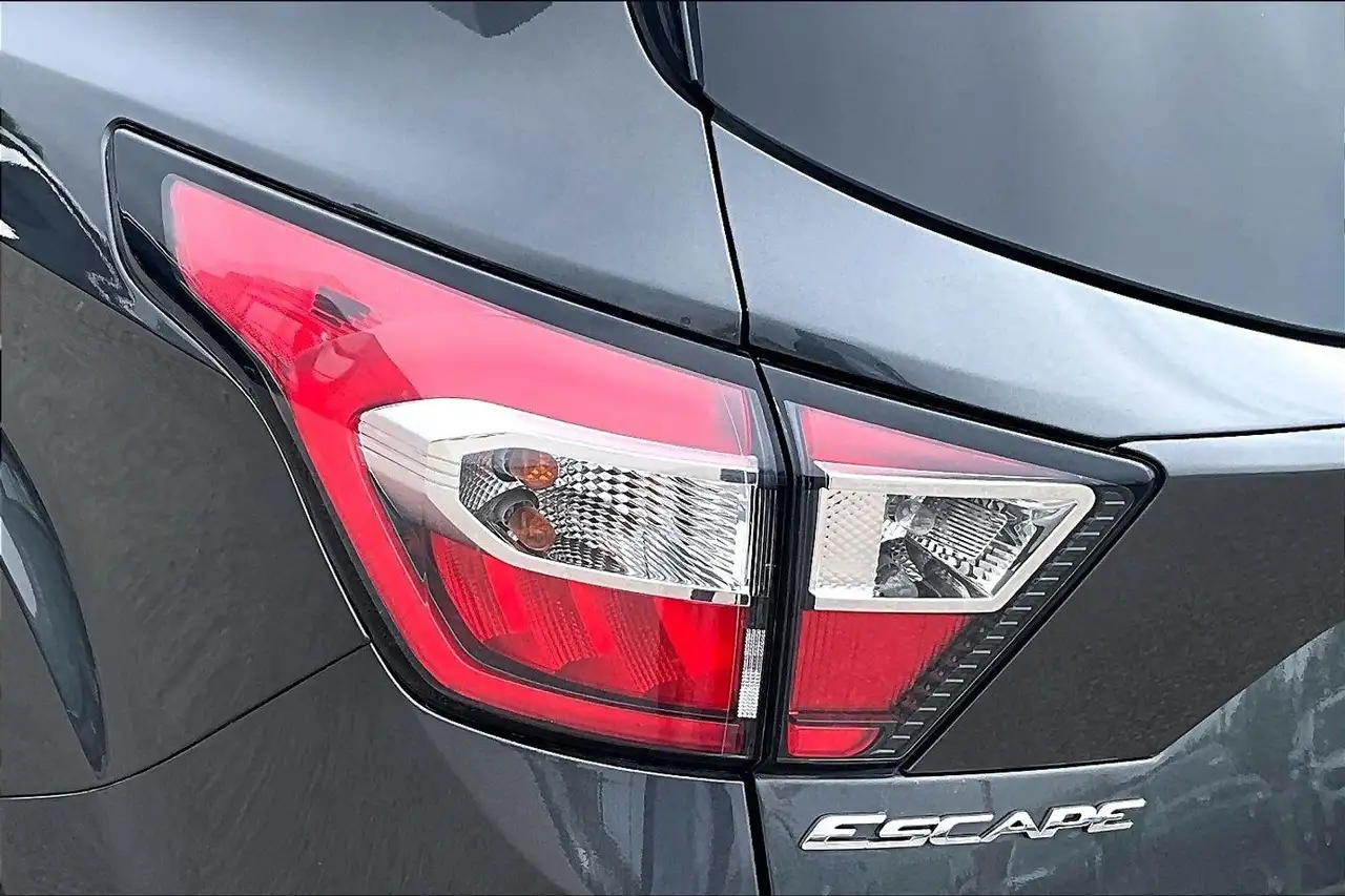 Ford Escape снимка Ford Escape