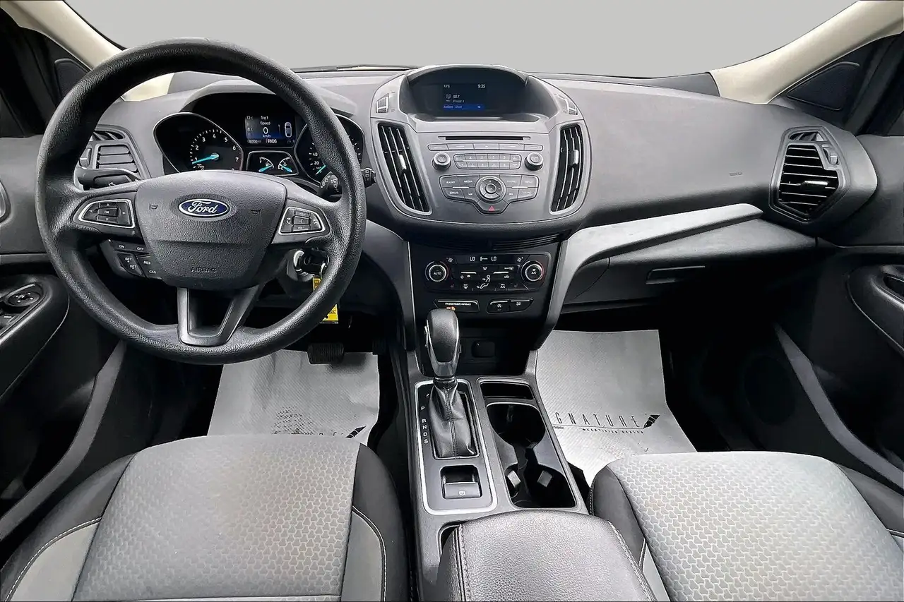 Ford Escape снимка Ford Escape