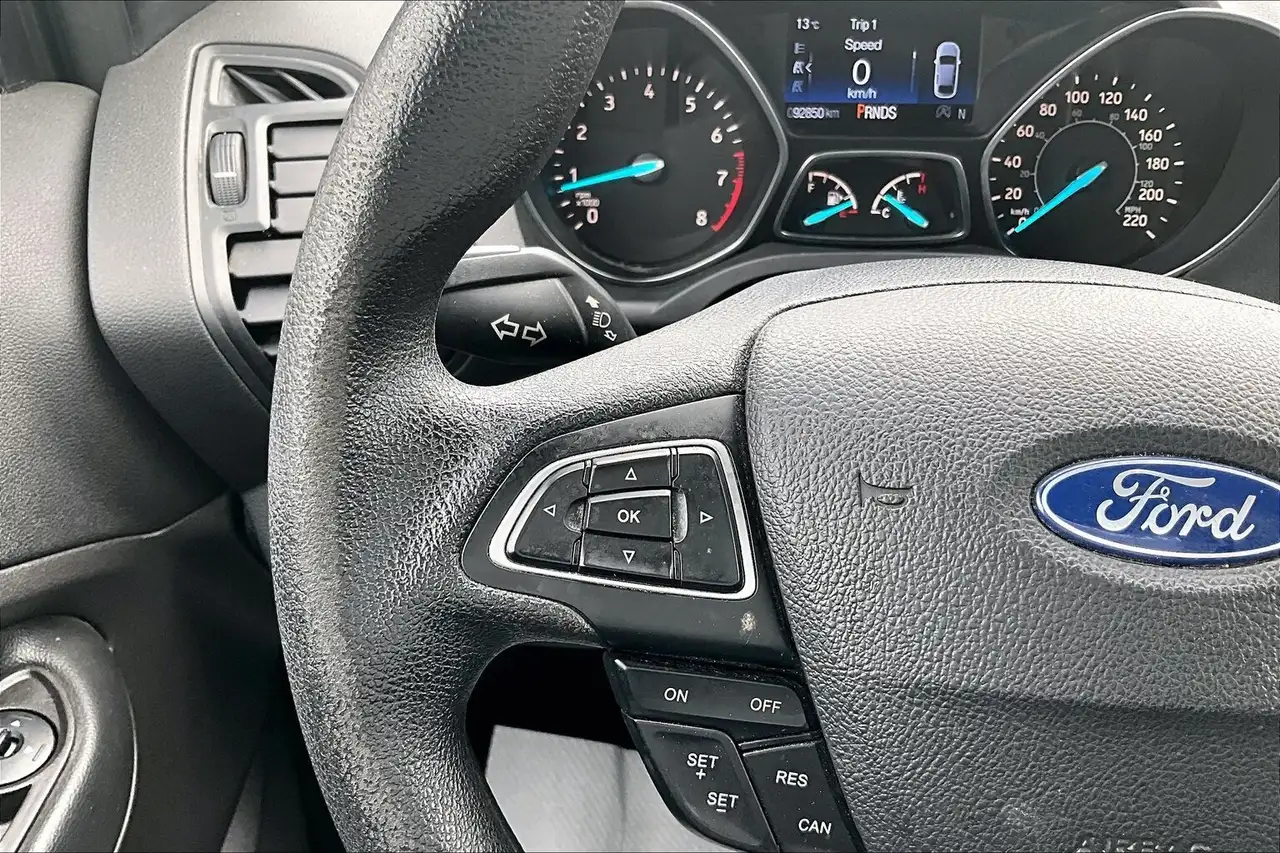 Ford Escape снимка Ford Escape