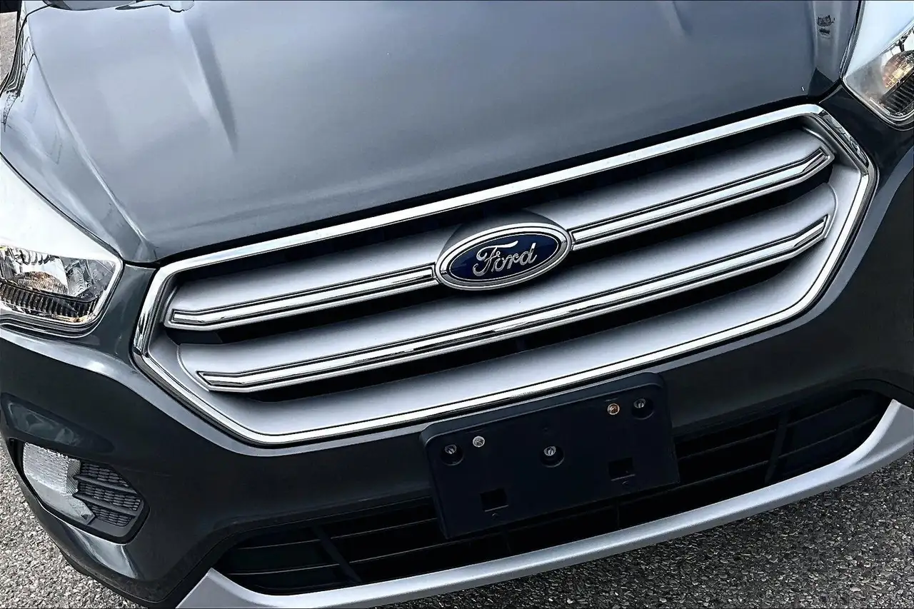 Ford Escape снимка Ford Escape