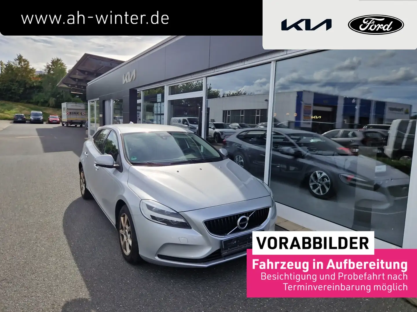 Volvo V40 T3 Momentum LED Navi Klimaaut SHZ PDC Silber - 1