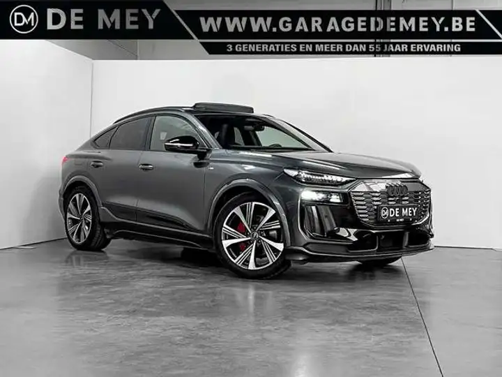 Audi Q6 e-tron 100 kWh S-line / SoH95% / Luchtvering / Pano / Trekhaak / Carplay / Alcantara