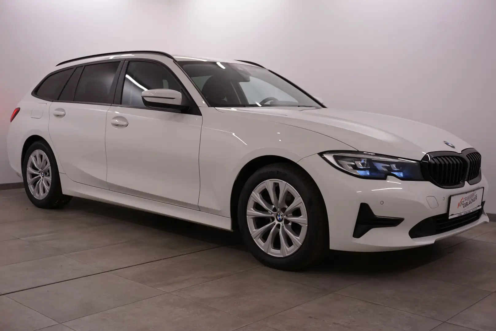 BMW 318 d Automatik/ Anhängervorrichtung/ Digital Tacho Blanc - 1