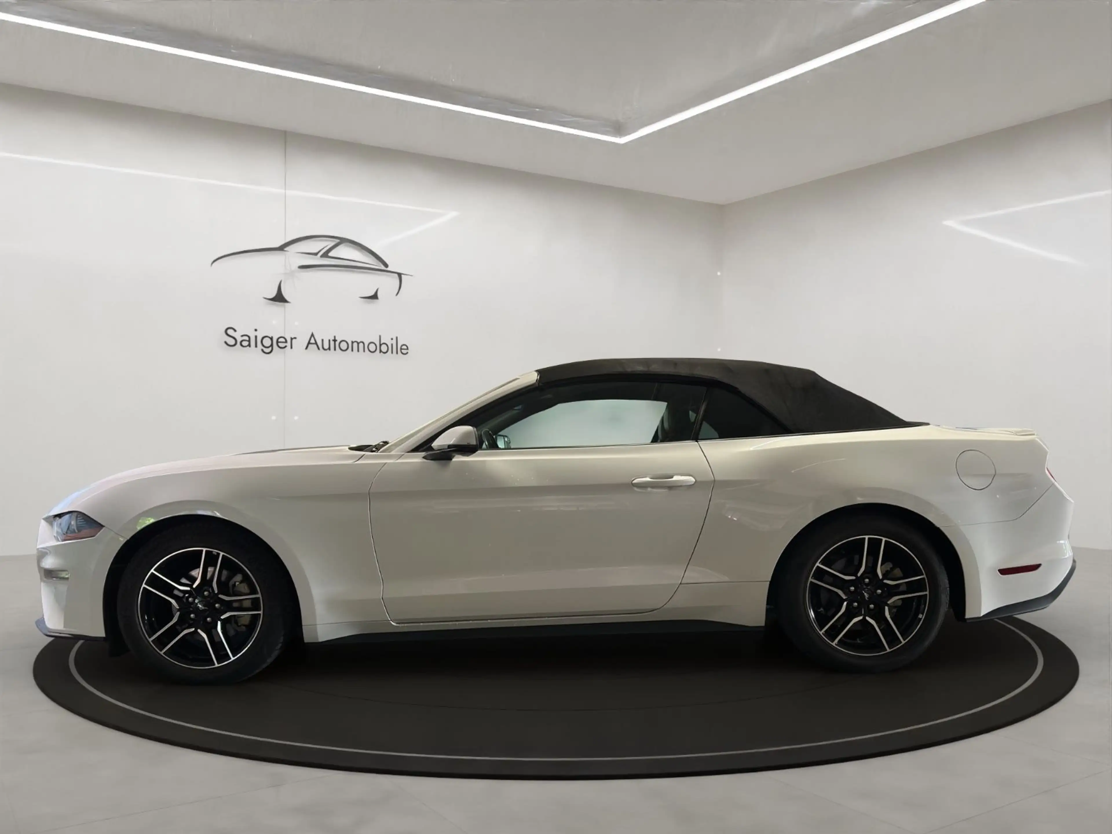 Ford Mustang Convertible Shz/Cam/Tmp/Carplay — photo 2