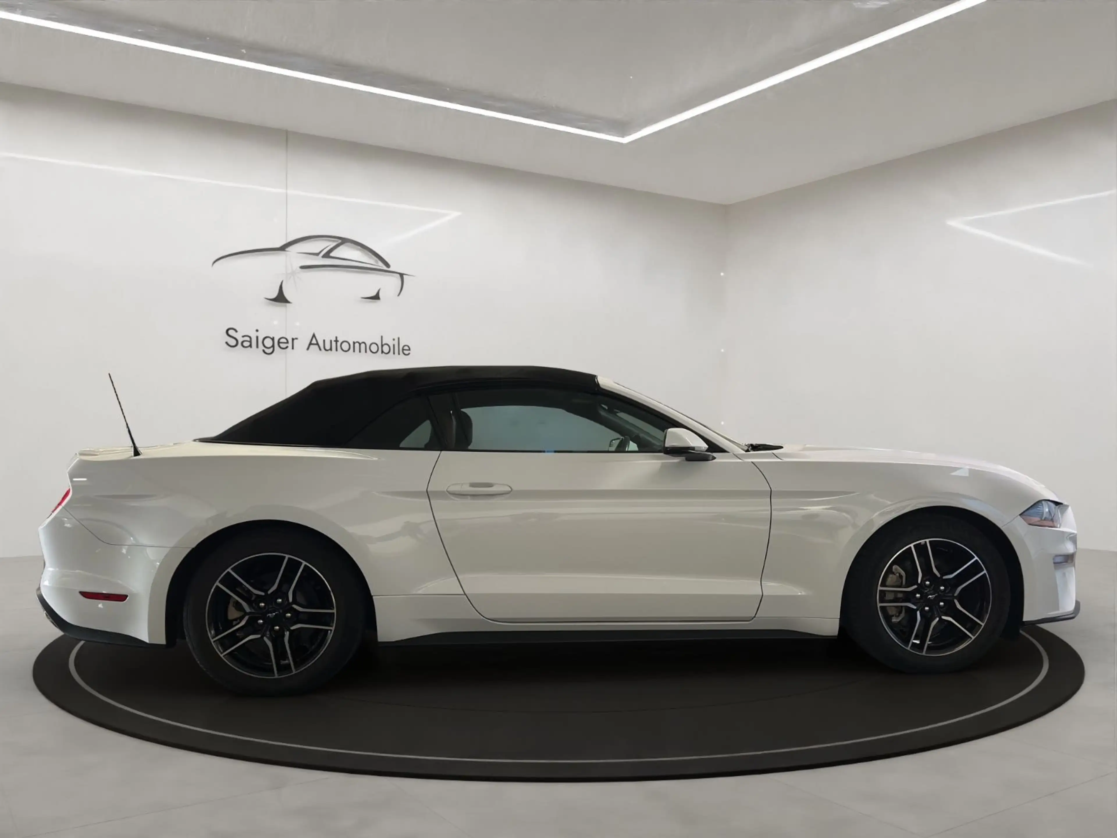 Ford Mustang Convertible Shz/Cam/Tmp/Carplay — photo 5