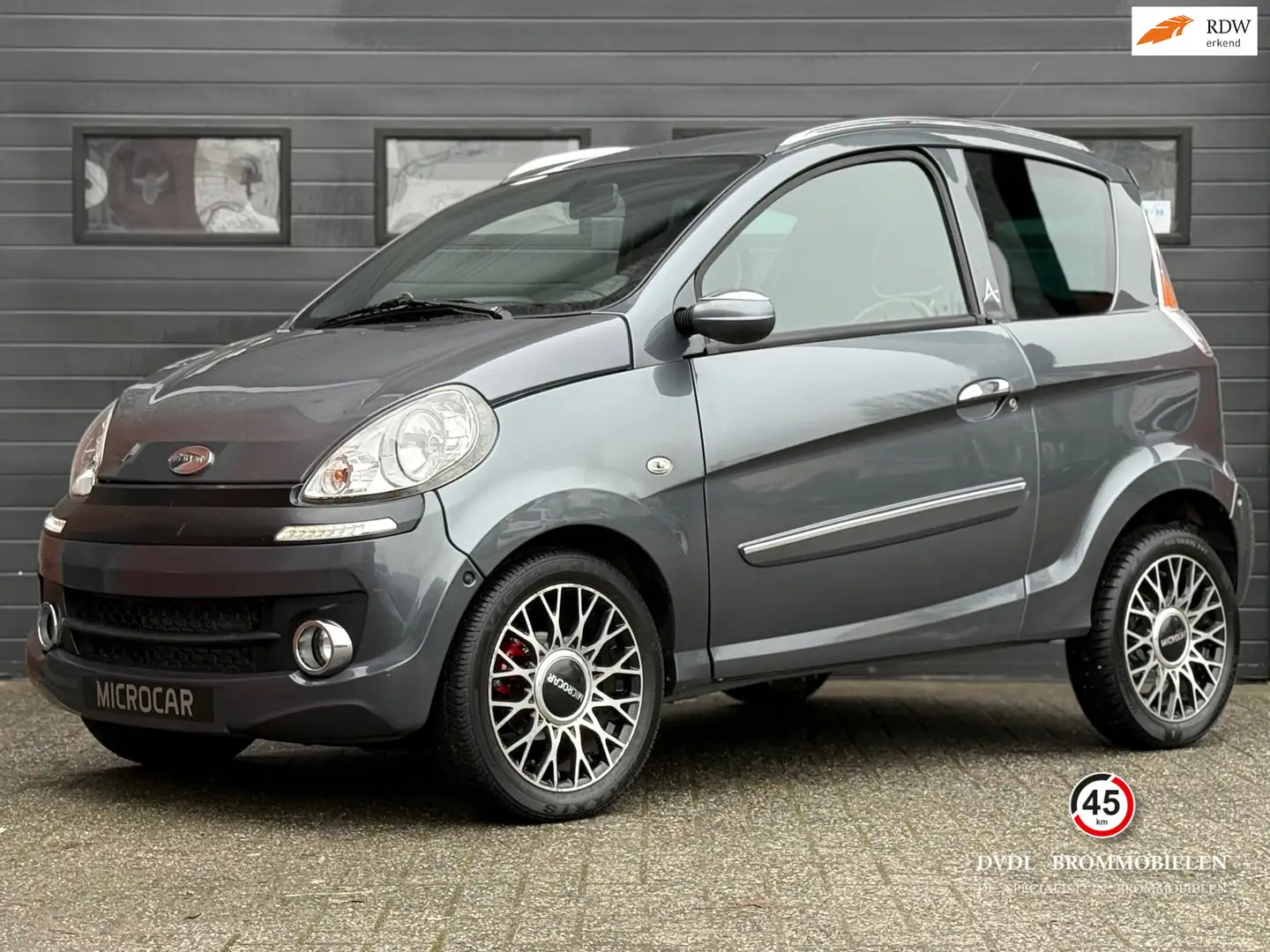 Microcar M.Go Paris DCI Brommobiel 45km auto 2014 23dkm ZGAN Grau - 1