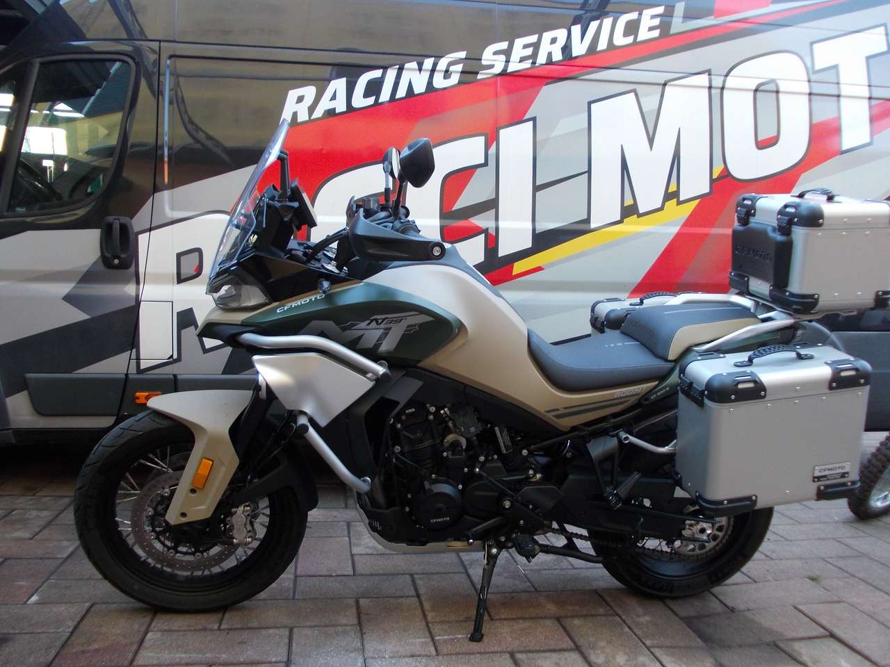 CFMOTO 800 MT LIMITED EDITION