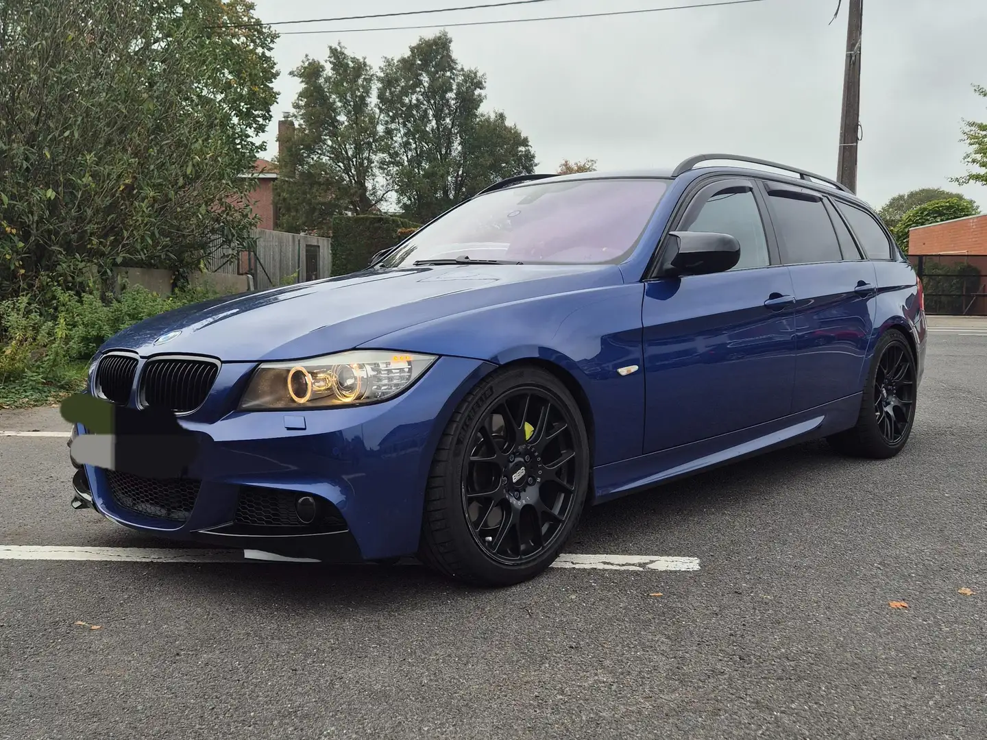 BMW 335 335i Touring Aut. Bleu - 2