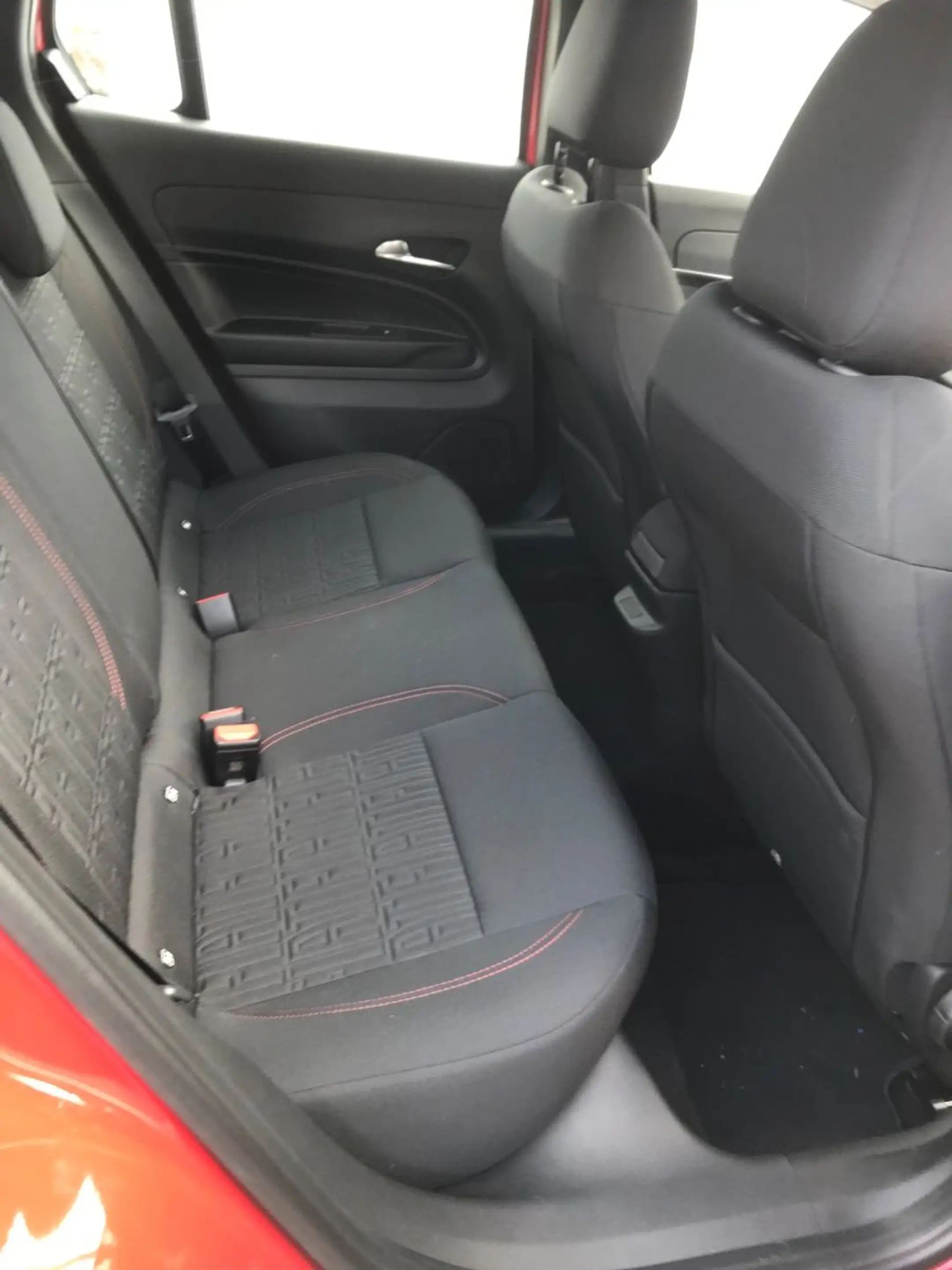 Fiat 600e (RED) — photo 10