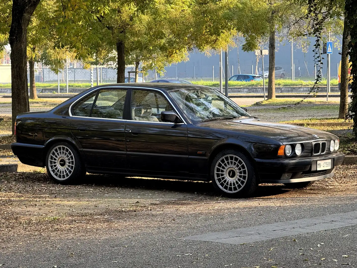 BMW 520 520i E34 + Molti ricambi Nero - 1