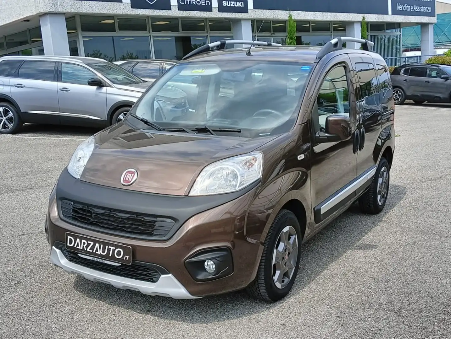 Fiat Qubo 1.3 MJT 80 CV Trekking Barna - 1