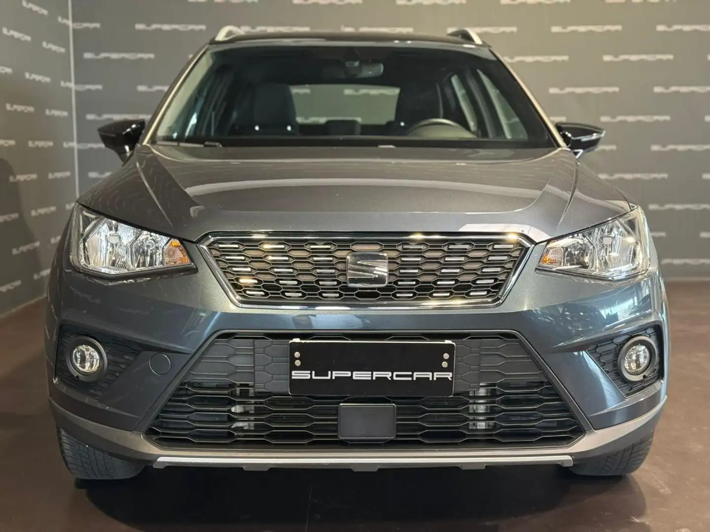 SEAT Arona 1.0 EcoTSI 110 CV DSG XCELLENCE Gris - 2