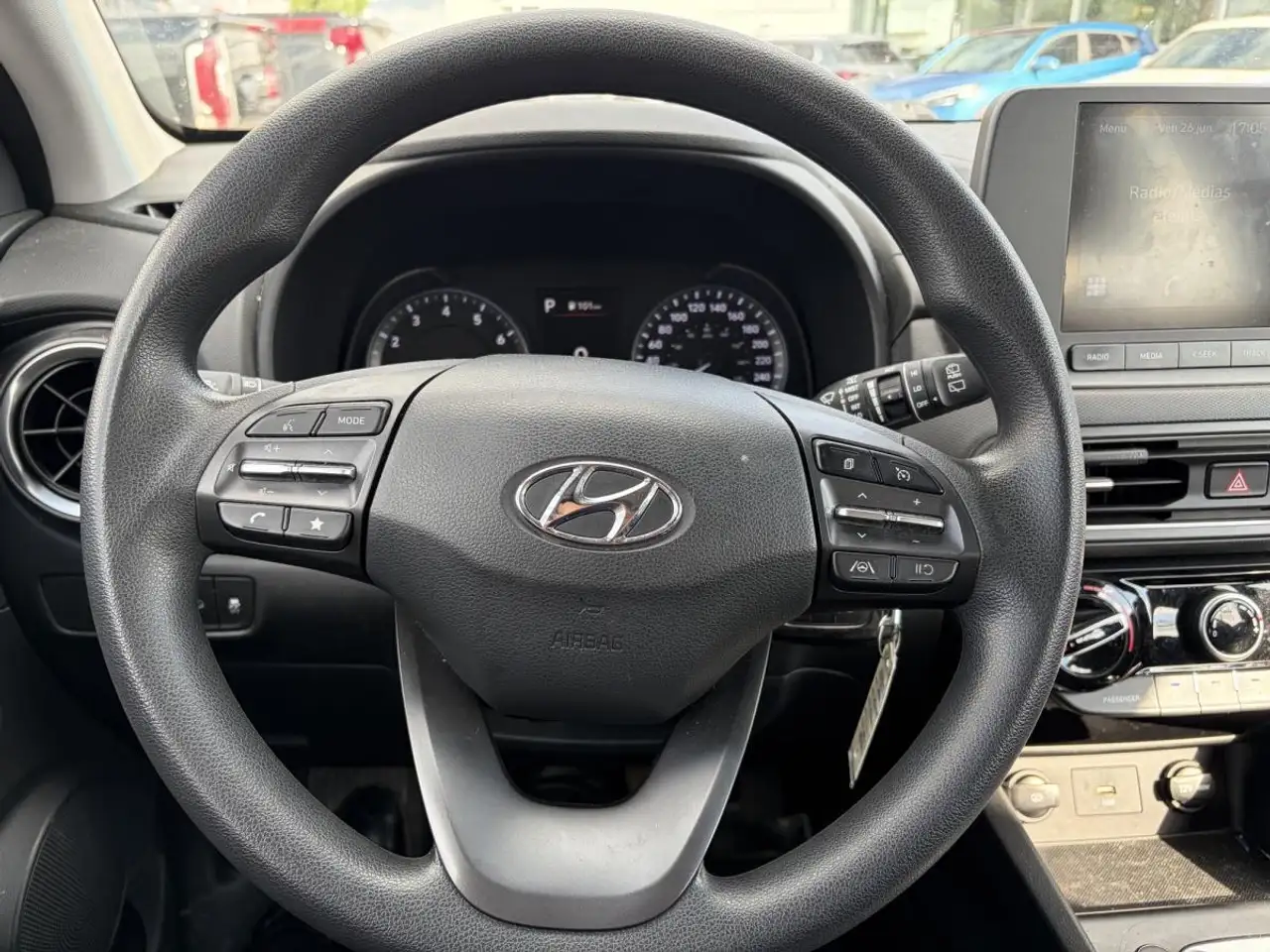 Hyundai KONA photo Hyundai KONA