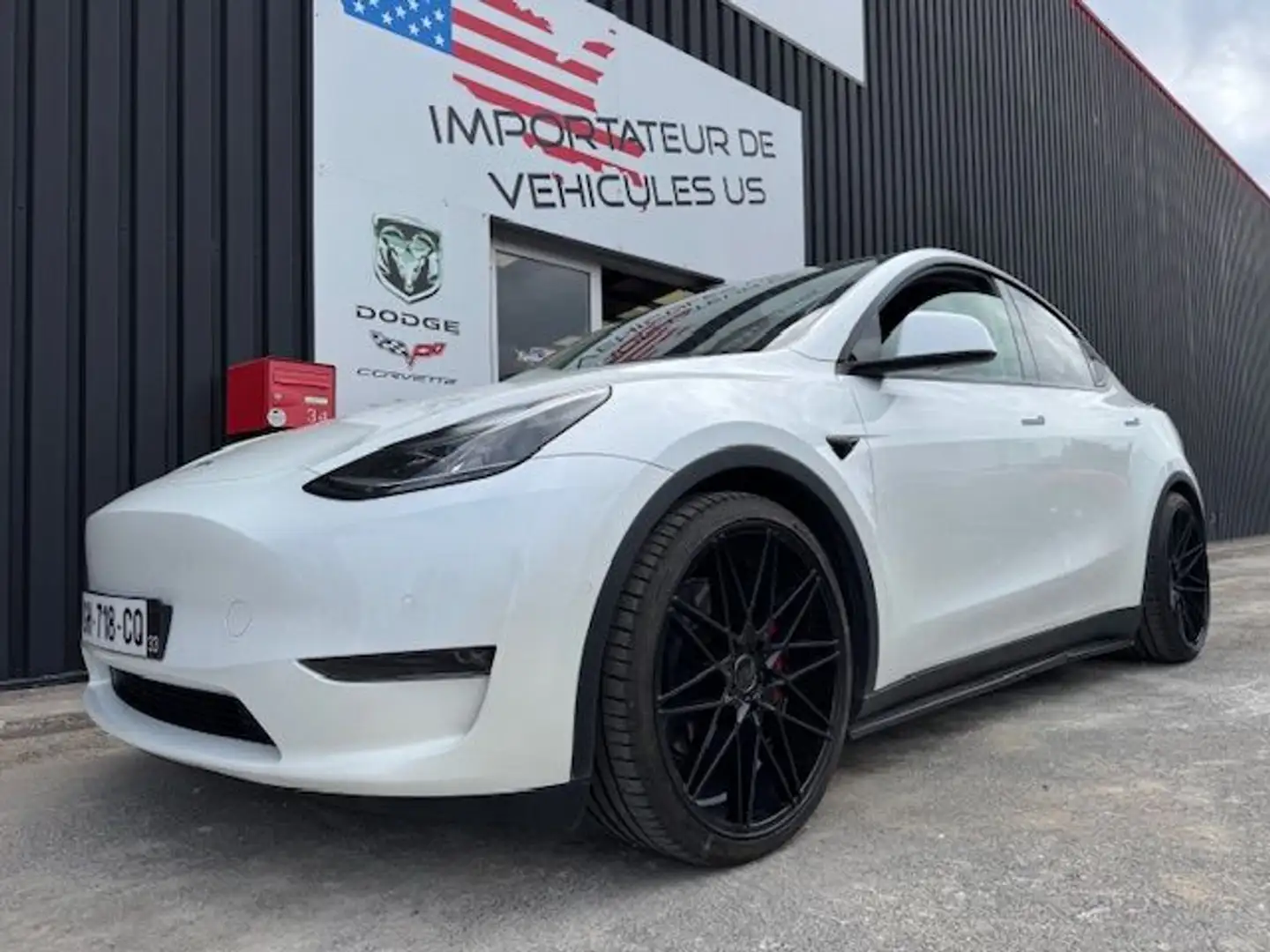 Tesla Model Y DUAL MOTOR GRANDE AUTONOMIE Blanc - 2