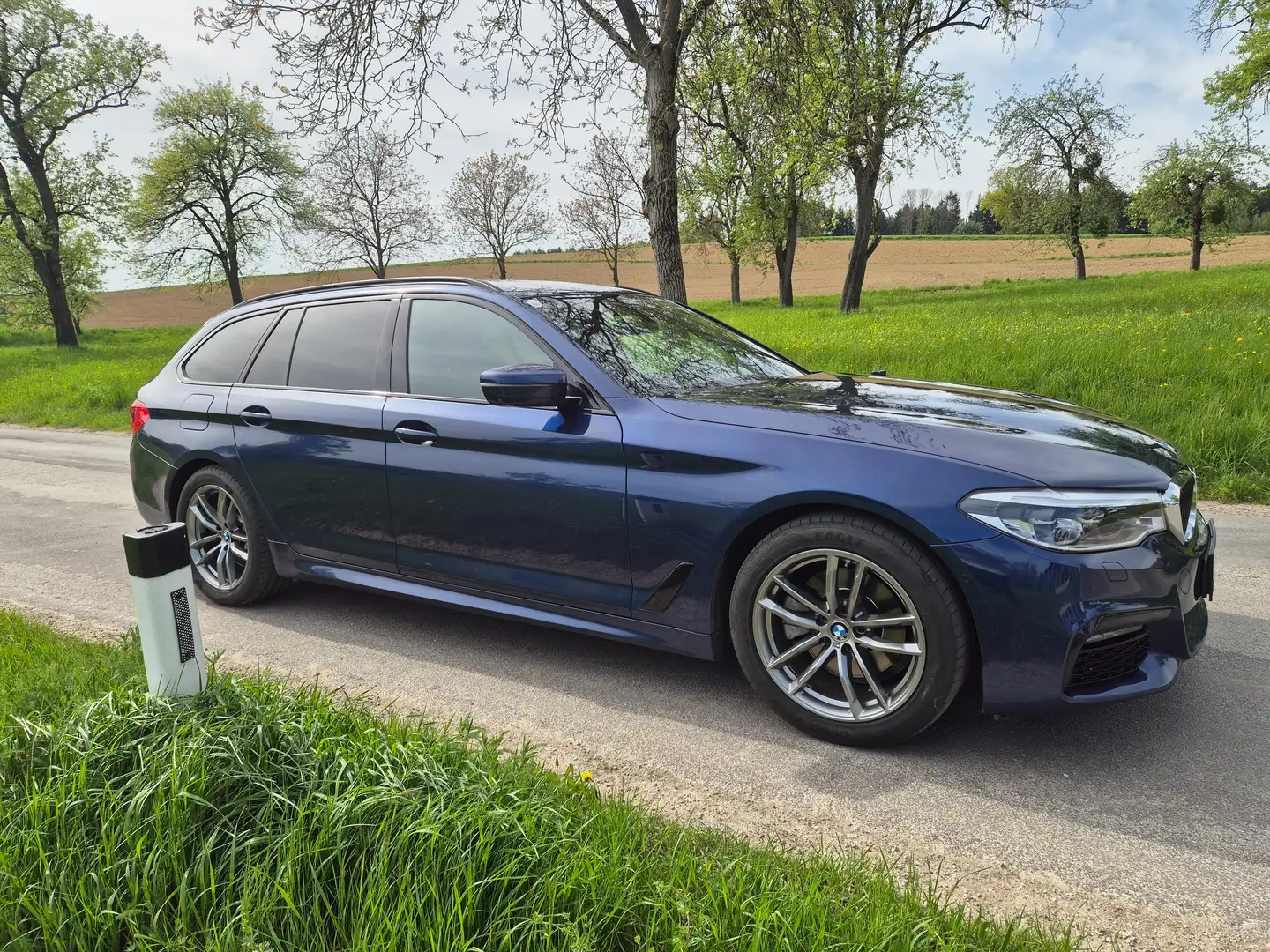 BMW 520 520d Touring Aut. Blau - 2