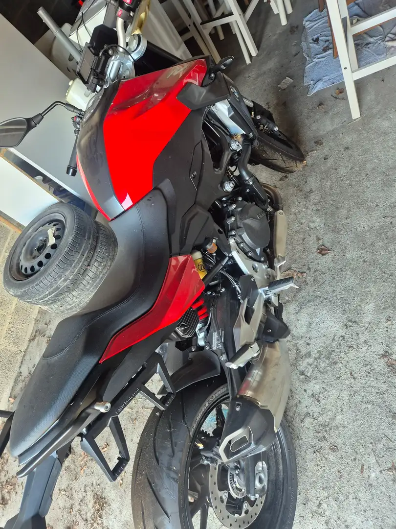 BMW F 900 R Rood - 2