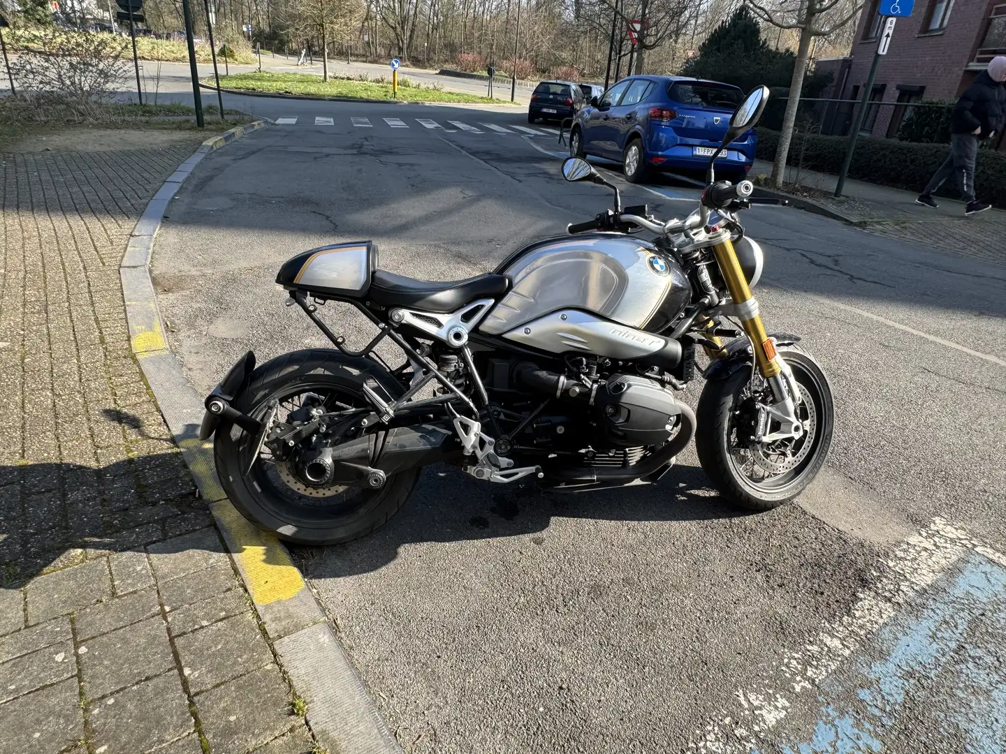 BMW R nineT - 1