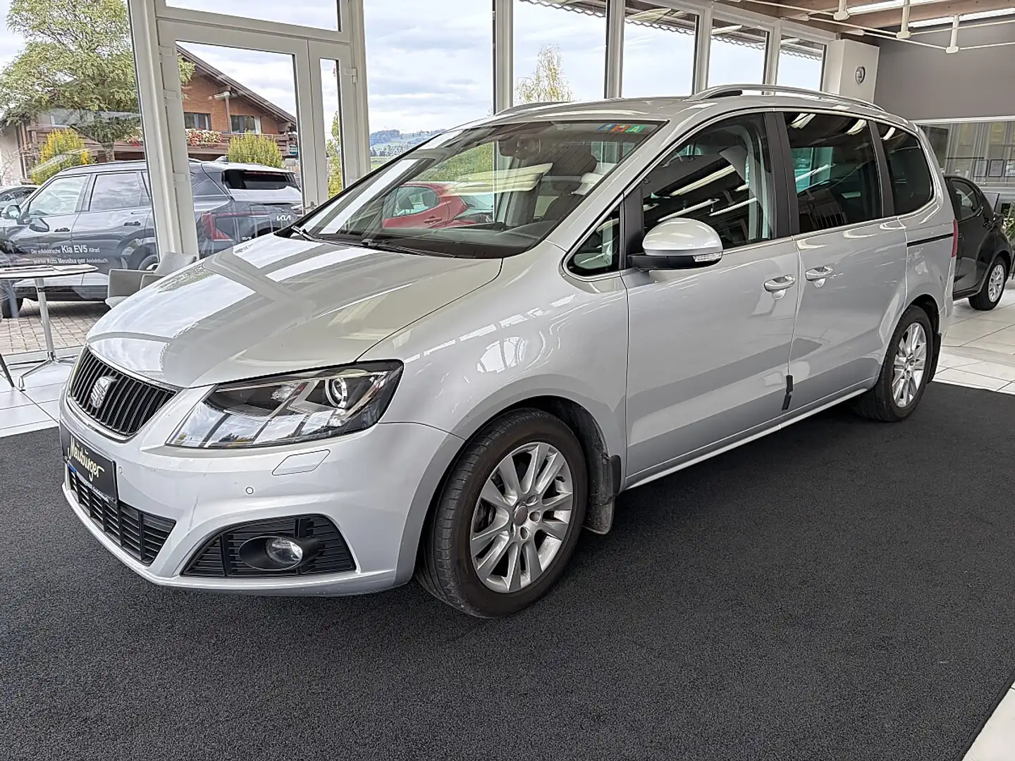SEAT Alhambra Executive 2,0 TDI CR Silber - 1