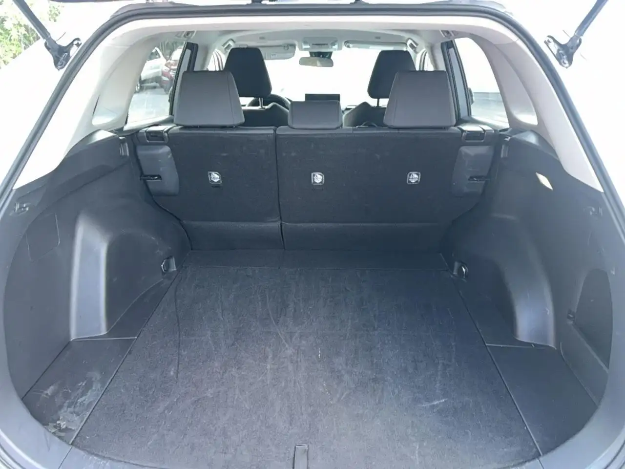 Toyota RAV 4 снимка Toyota RAV 4