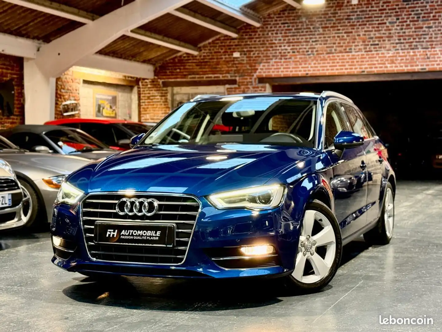 Audi A3 Ambition 1.4L TFSI 122 ch Bluetooth, Sièges chauffants Carnet et historique État remarquable Blauw - 1