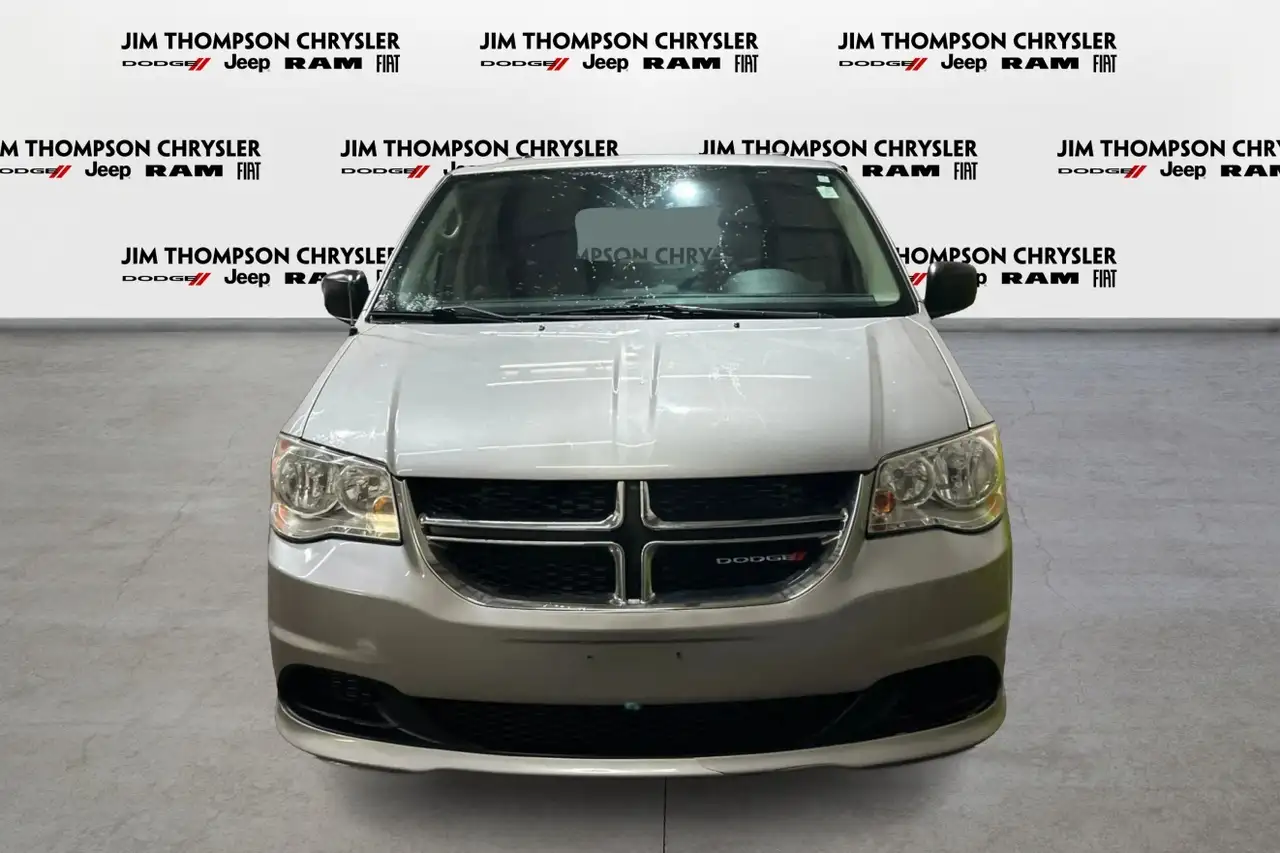 Dodge Grand Caravan снимка Dodge Grand Caravan