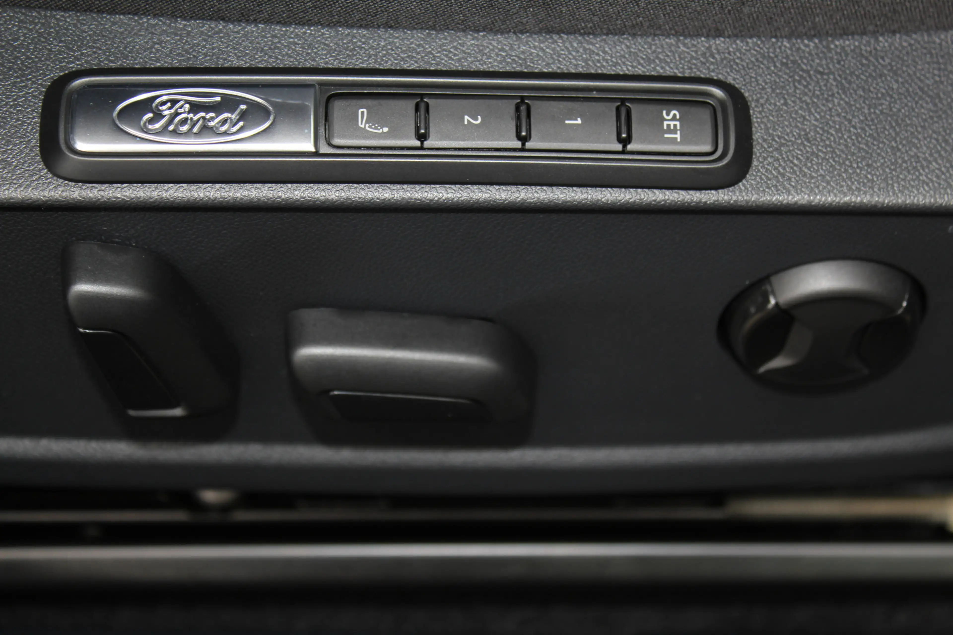 Ford Capri Premium Extended Range RWD 77 kWh. Vol elektrisch — photo 33