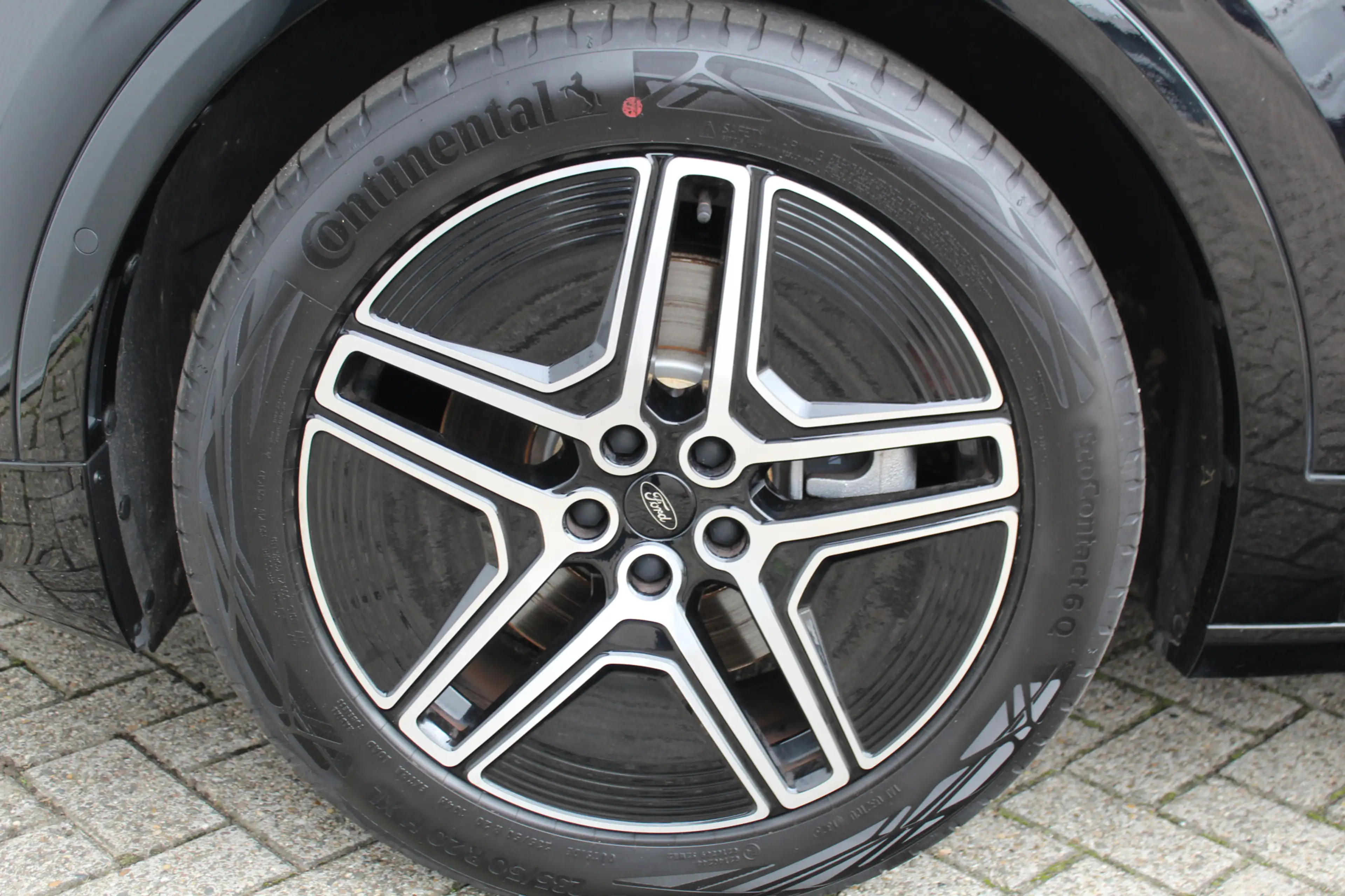 Ford Capri Premium Extended Range RWD 77 kWh. Vol elektrisch — photo 31