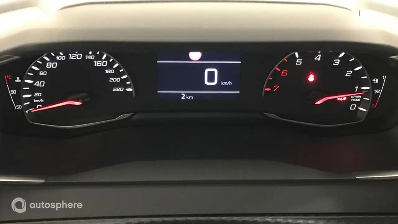 Peugeot 208 208 — photo 10