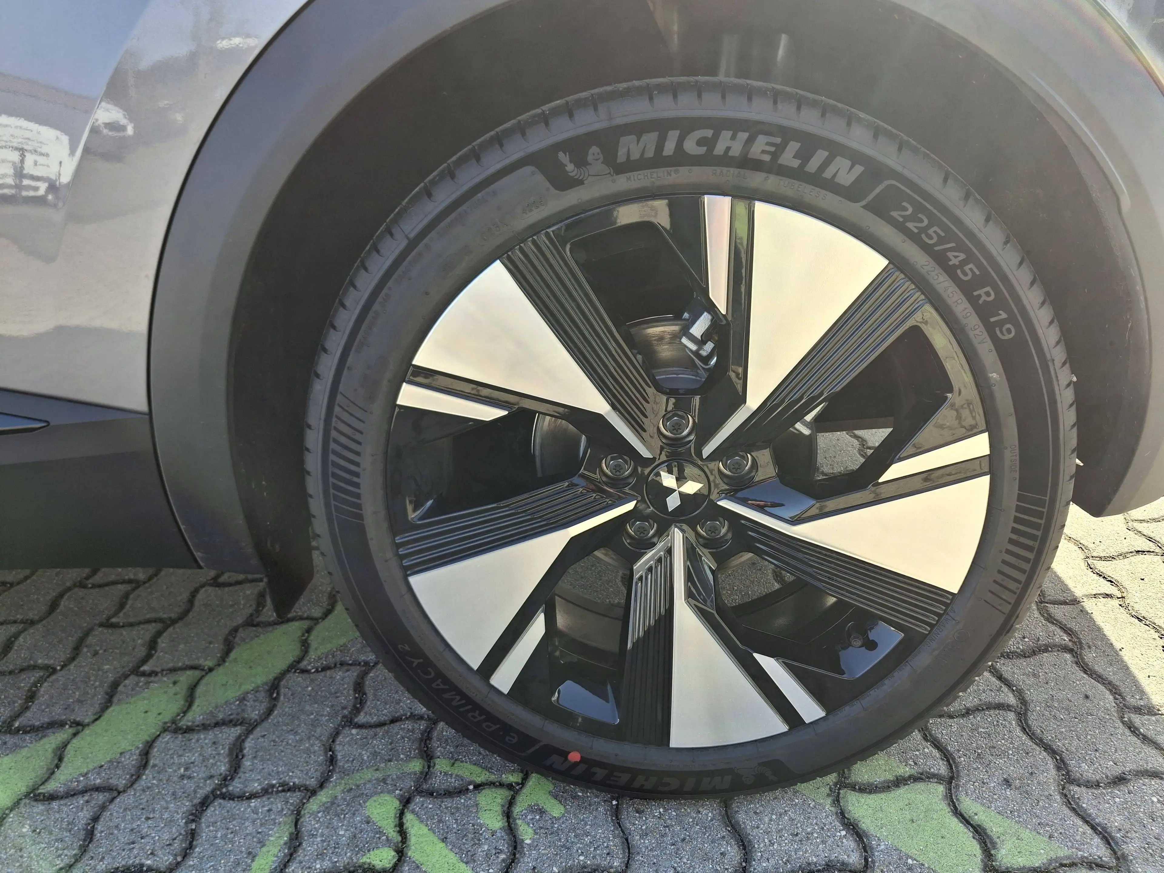 Mitsubishi Grandis Grandis 1.8 Hybrid INTRO EDITION — photo 6