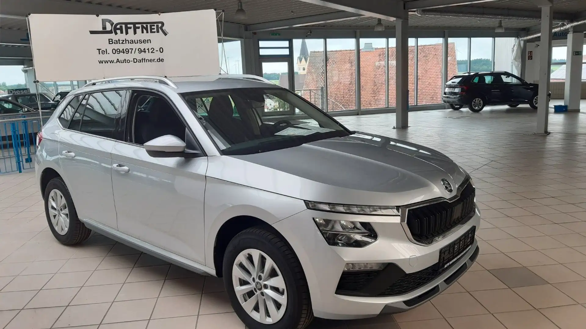 Skoda Kamiq 1.0 TSI 85kW DSG / SZHZG / AHK / PDC / DAB Argent - 2