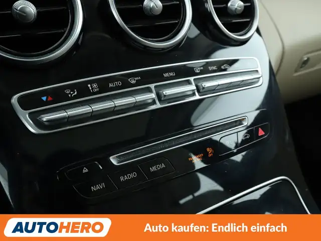 Mercedes-Benz C-Class view 22
