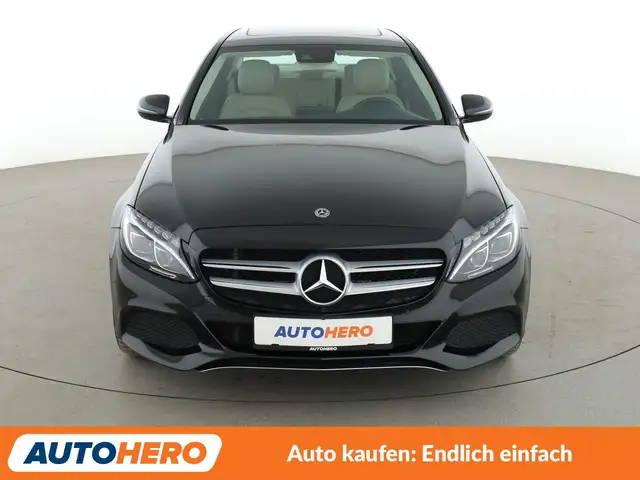 Mercedes-Benz C-Class view 9