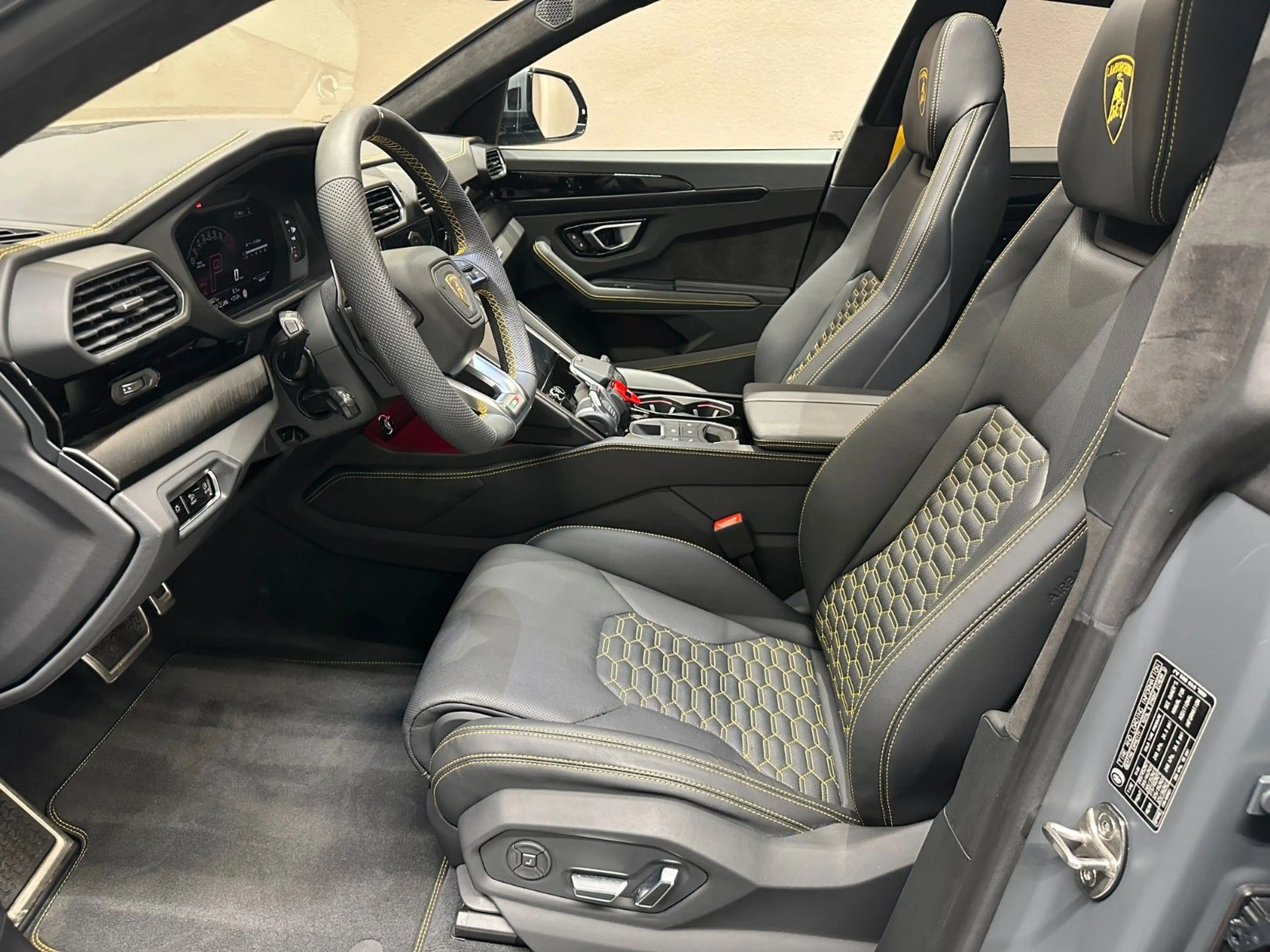 Lamborghini Urus S*GRIGIO TELESTO MATT*AKRAPOVIC*PANO*B&O*23 — photo 15