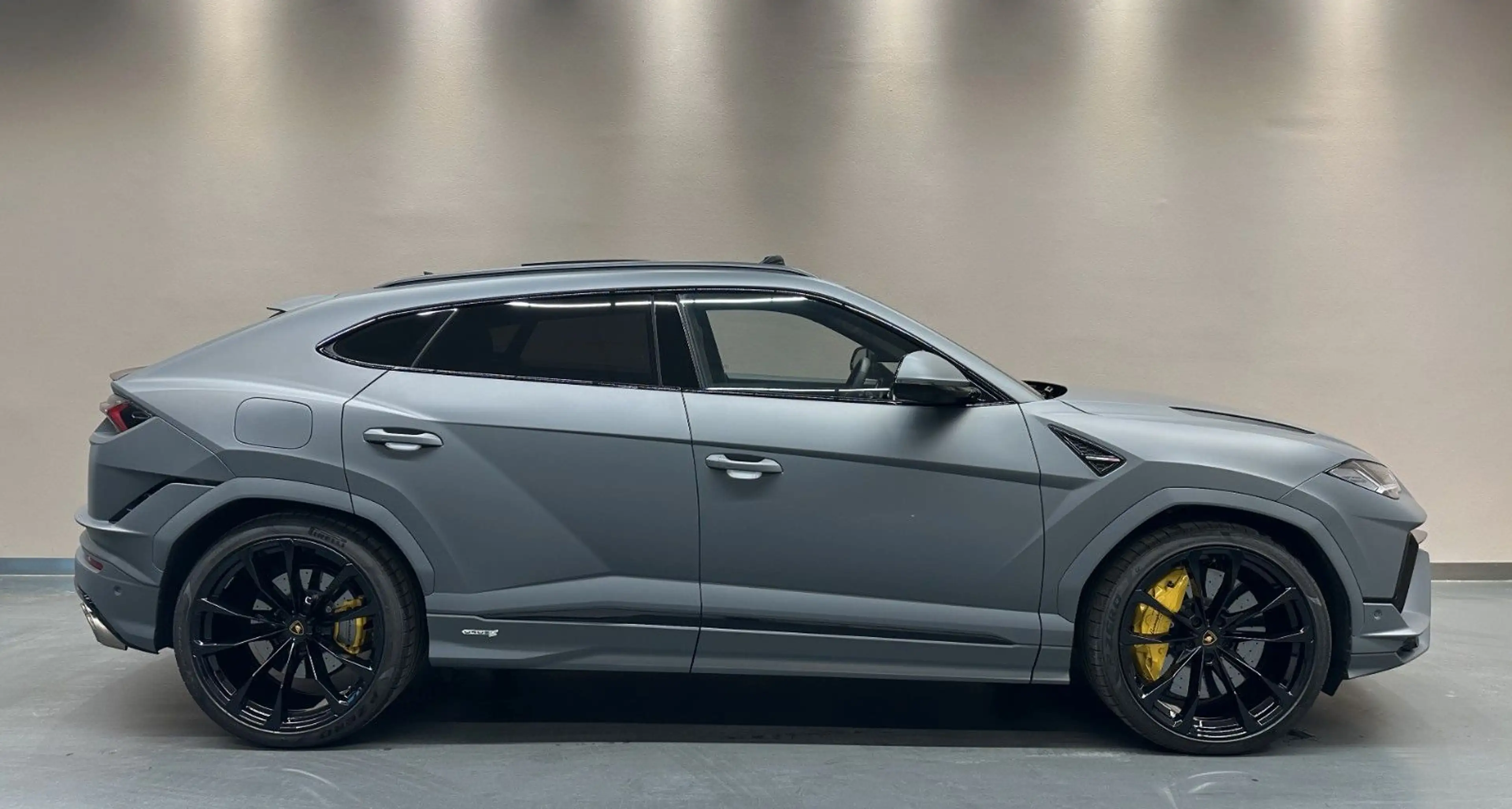 Lamborghini Urus S*GRIGIO TELESTO MATT*AKRAPOVIC*PANO*B&O*23 — photo 11