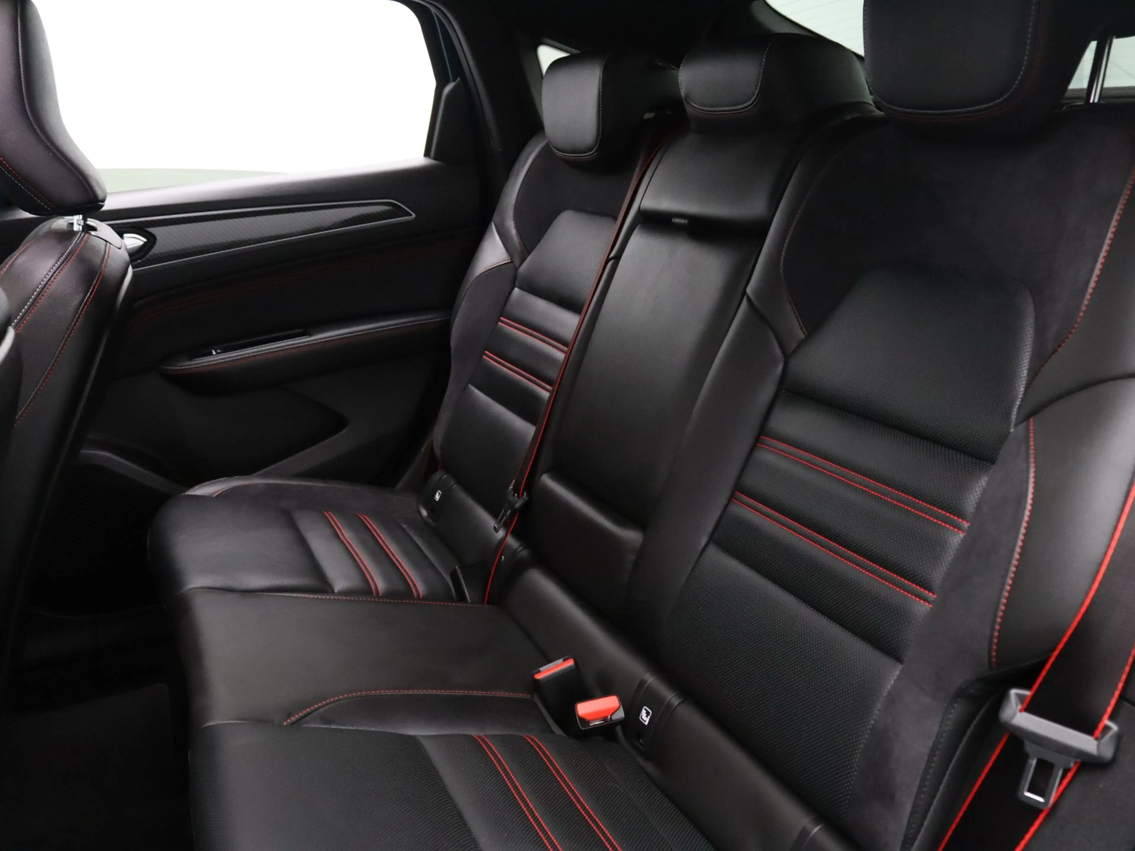 Renault Arkana 145pk E-Tech Hybrid R.S. Line Apple Carplay/Androi — photo 31
