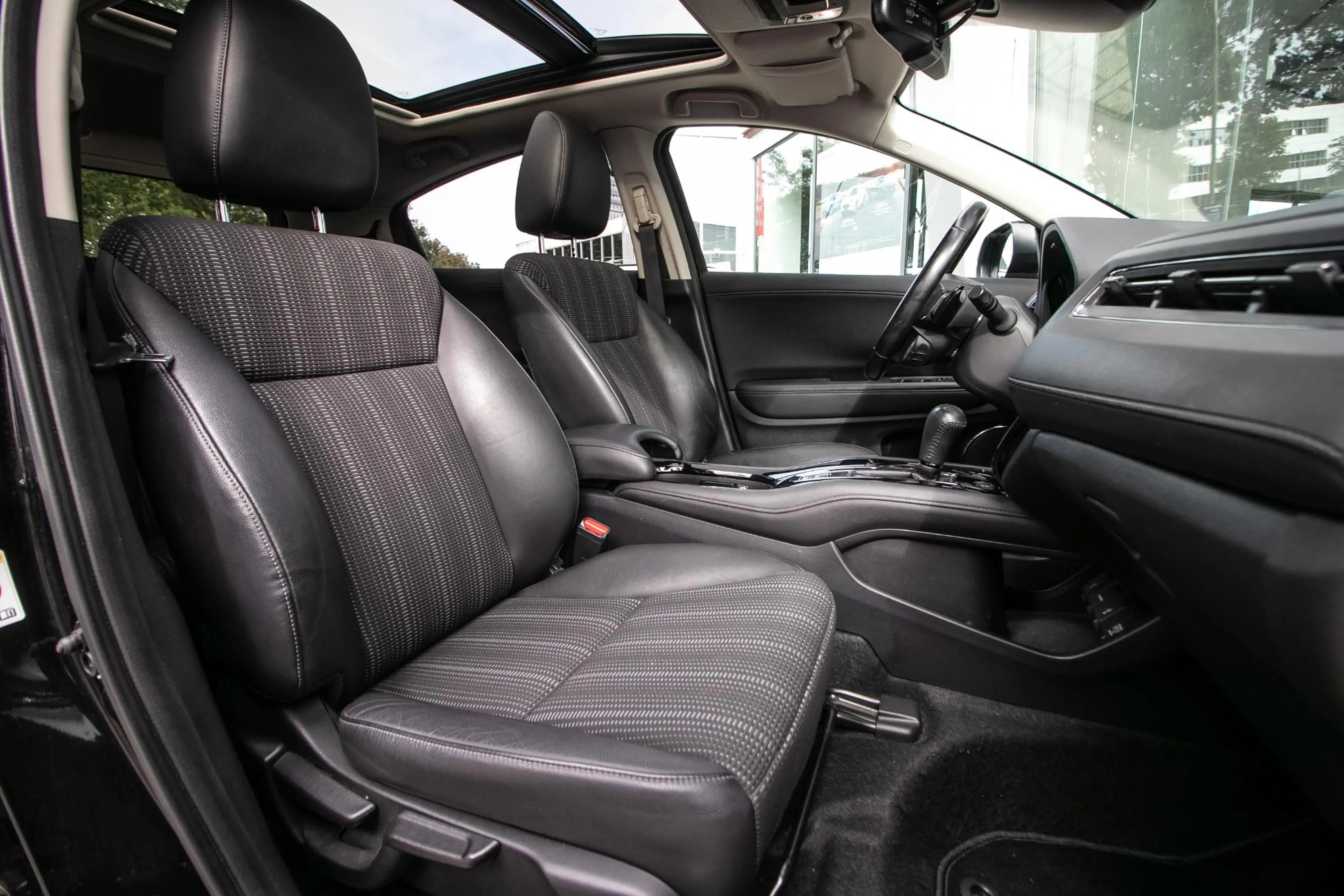 Honda HR-V 1.5 i-VTEC Executive — photo 6