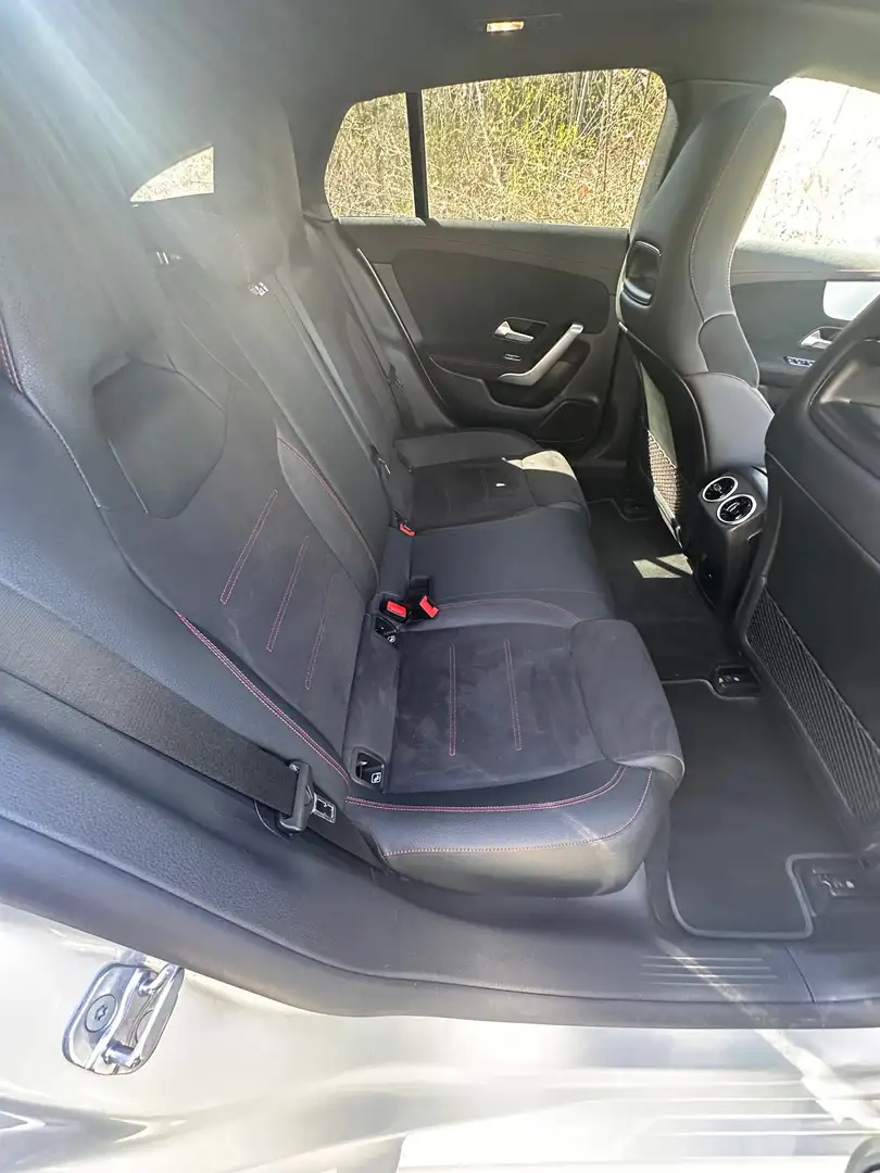 Mercedes-Benz CLA 250 CLA Shooting Brake 250 4Matic 7G-DCT Plateado - 2