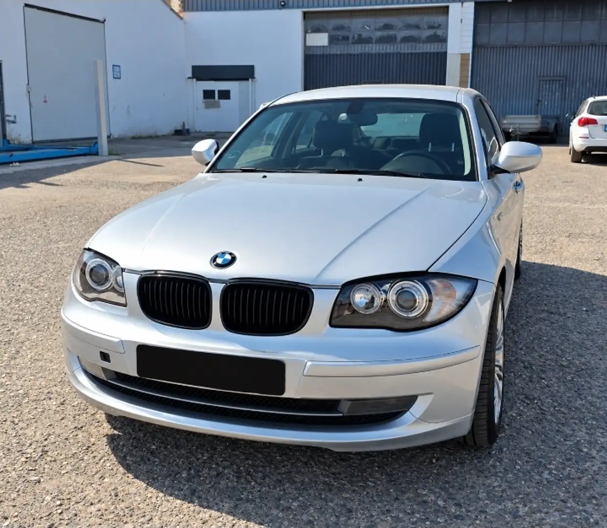 BMW 118 118d - 1