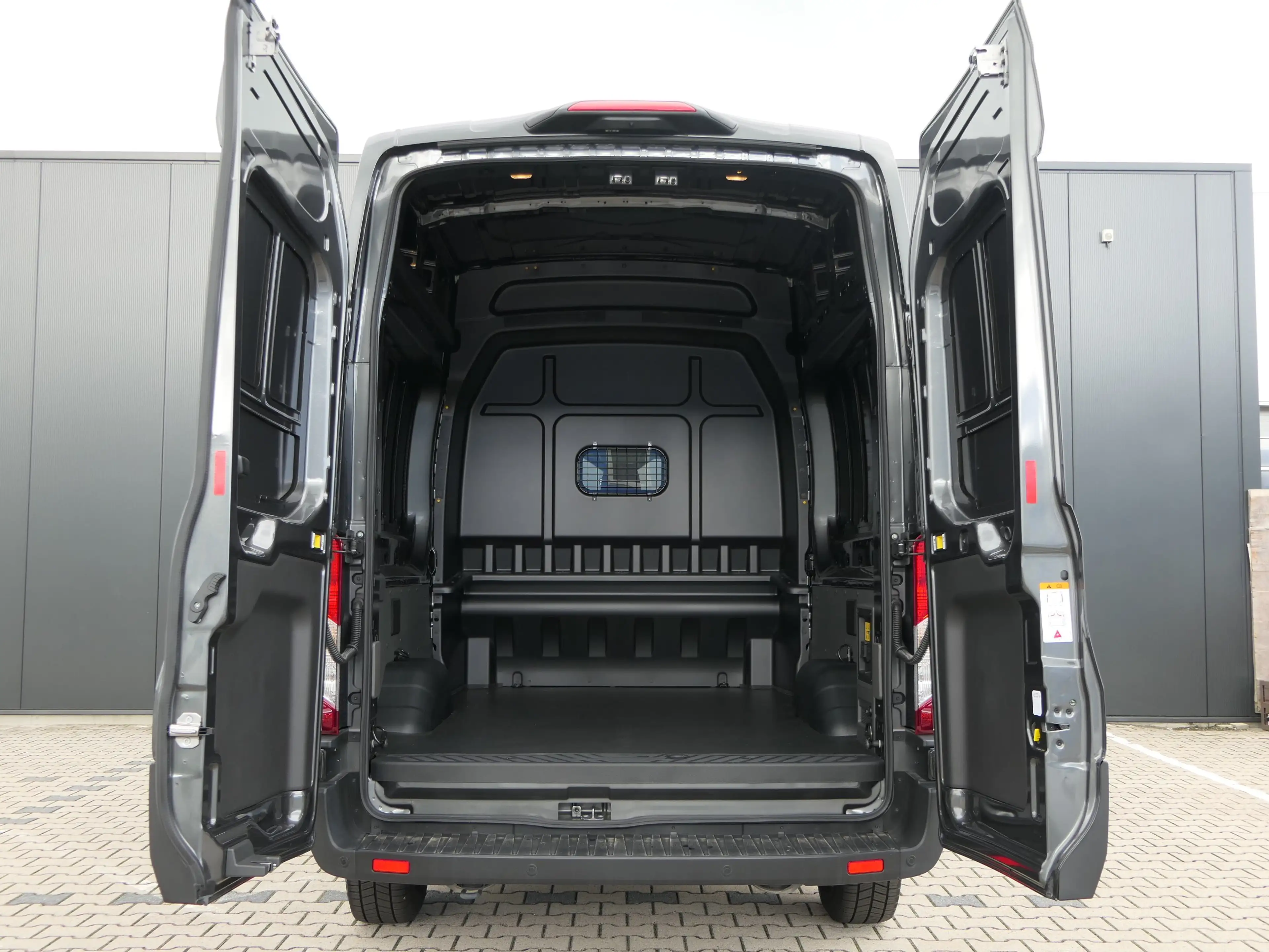 Ford E-Transit L3H3 89kwh Dubbele Cabine | Adaptive Cruise | BLIS — photo 11
