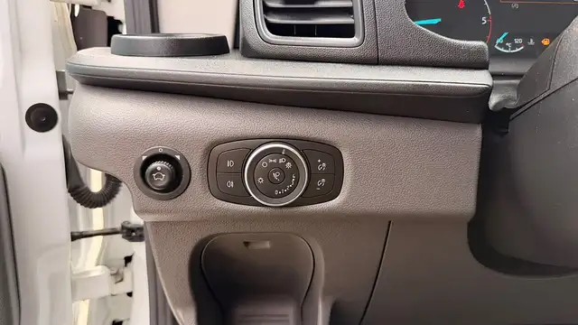 Ford Transit view 6