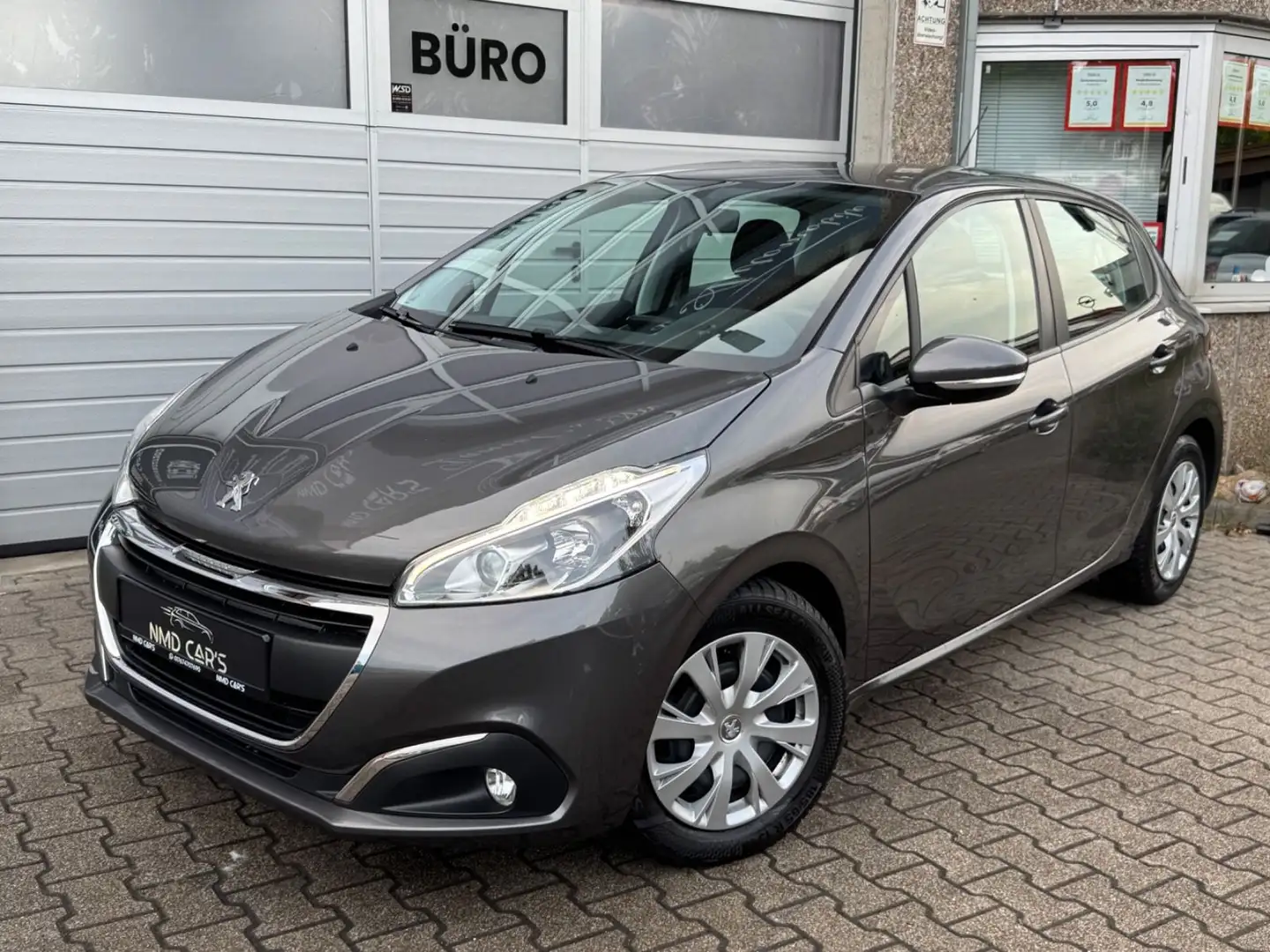 Peugeot 208 Active TEMPOMAT/PDC/SHZ/GEPFLEGT - 2