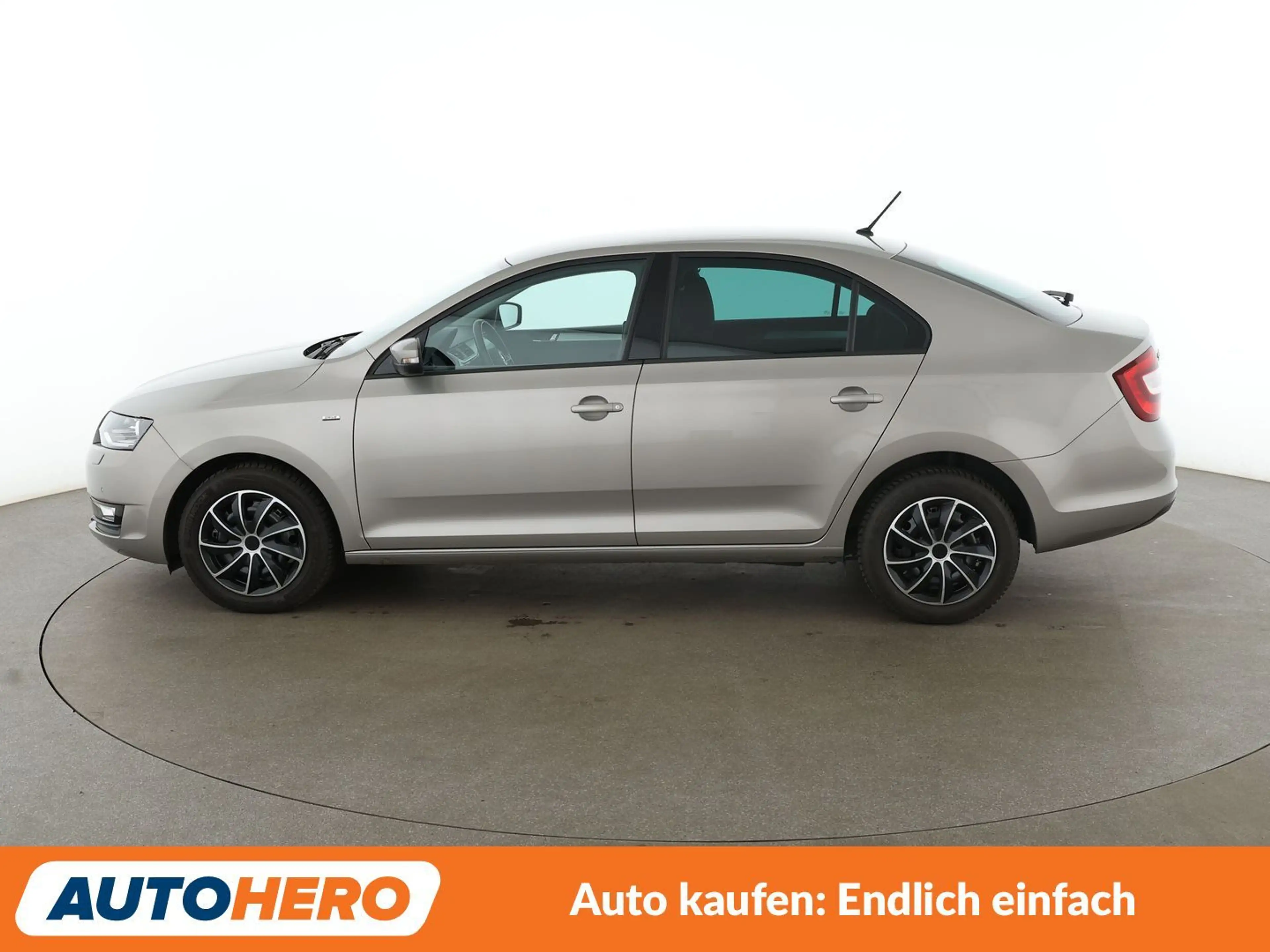 Skoda Rapid/Spaceback 1.0 TSI Drive Aut.*NAV*TEMPO*PDC*SHZ*KLIMA* — photo 3