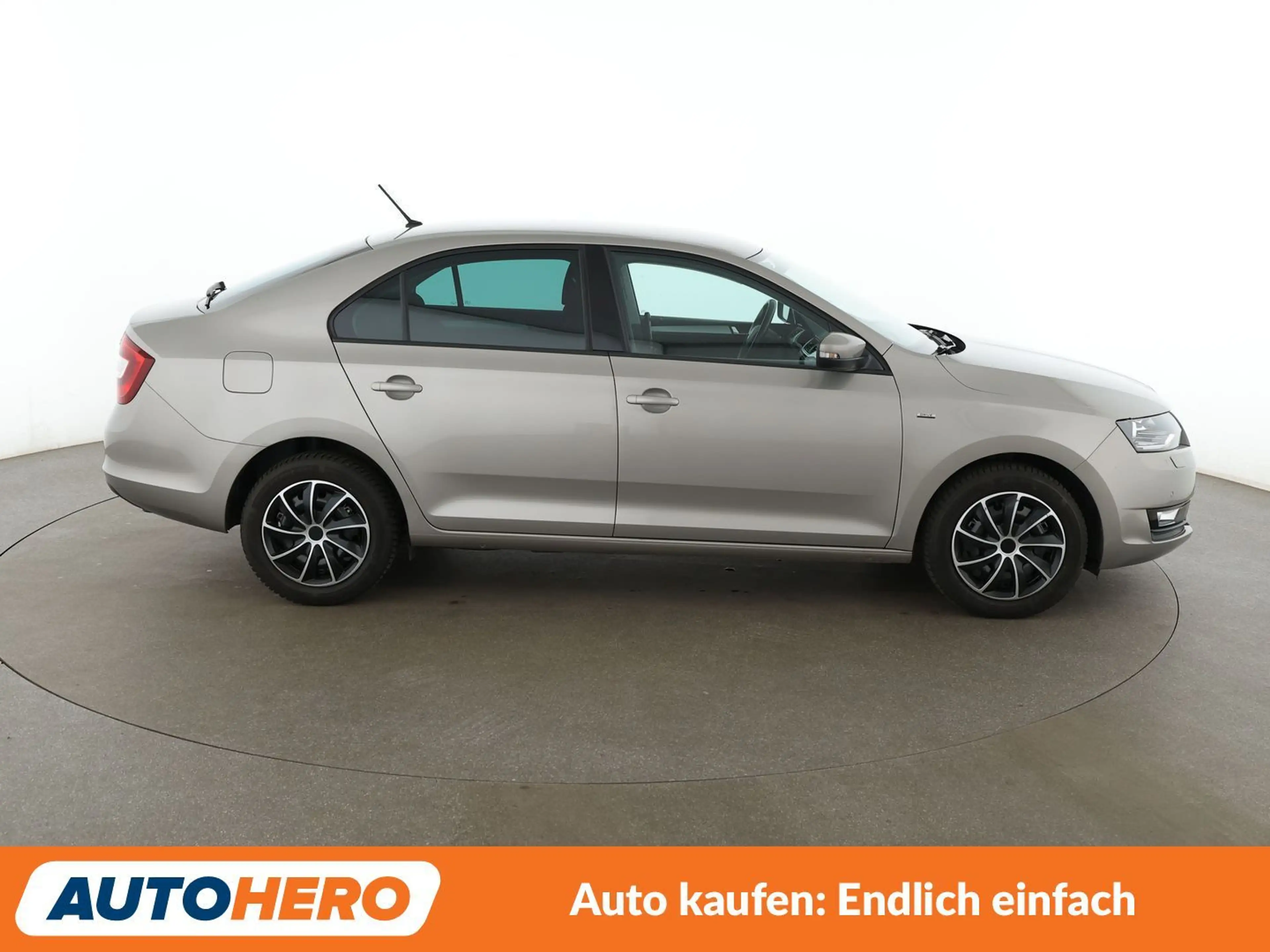 Skoda Rapid/Spaceback 1.0 TSI Drive Aut.*NAV*TEMPO*PDC*SHZ*KLIMA* — photo 7