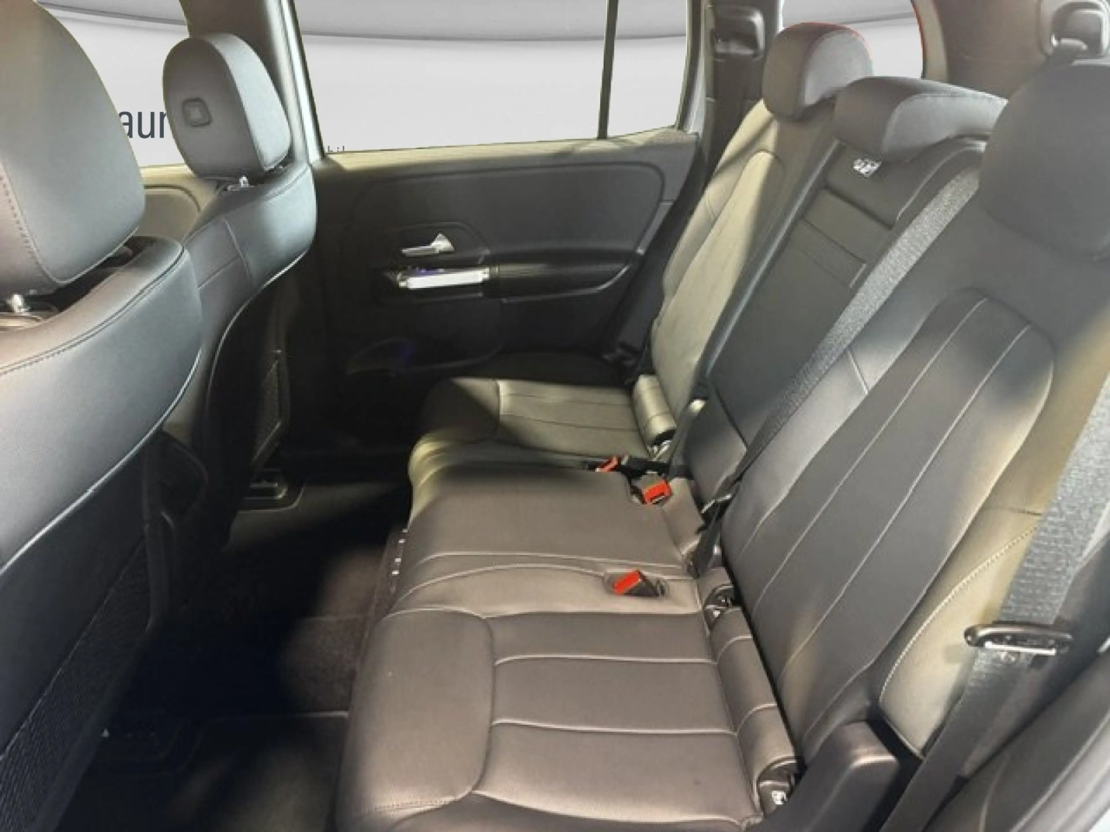 Mercedes-Benz EQB 250 + Progressive Distr/Kamera/Totw/7Sitz/LED — photo 8